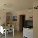 Laste-rondule Διαμέρισμα Ρόβινι